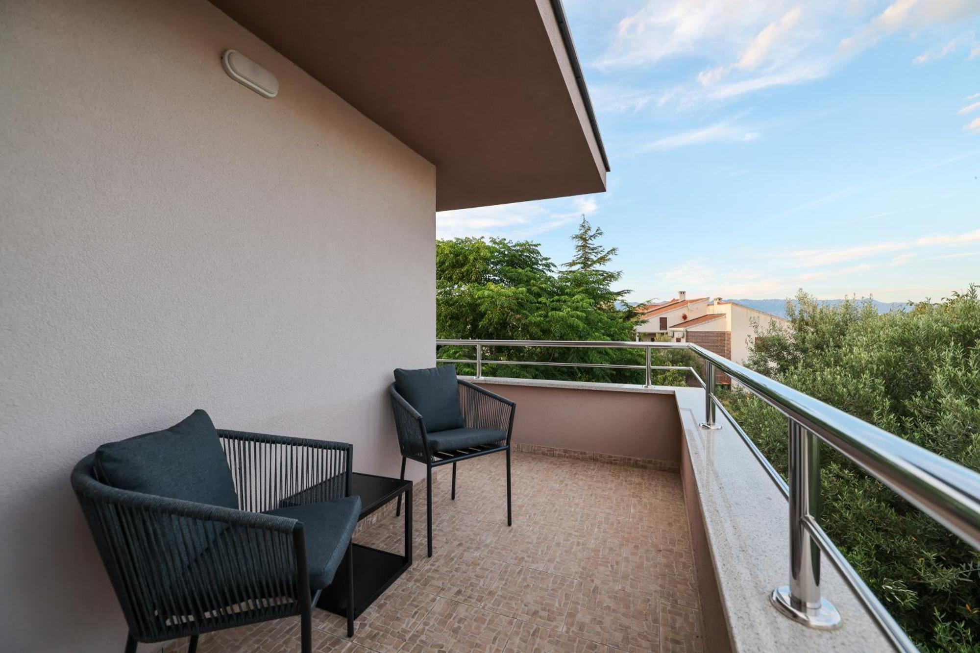 Apartments Anita Нин Экстерьер фото